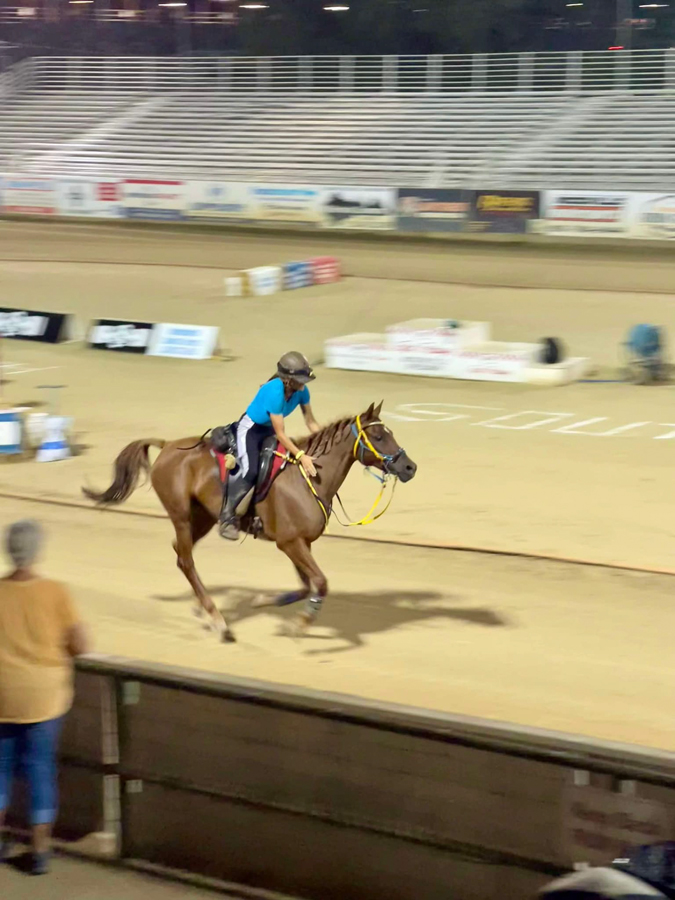 Jeanette Mero and Lena entering the arena in first place.
