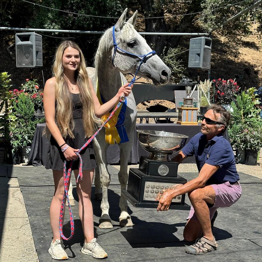 Reyna Mero and “Clippie" (Chndaka x FMR Ozark Eklipse) winning the Haggin Cup for best conditioned horse.