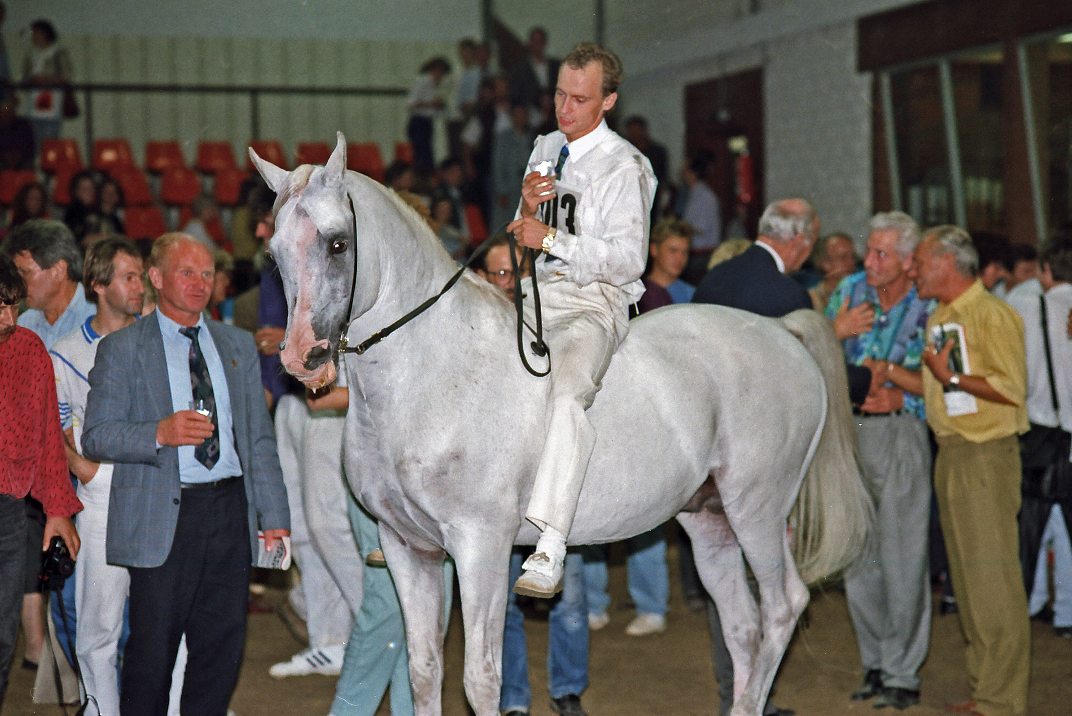 04. Plakat at the Party