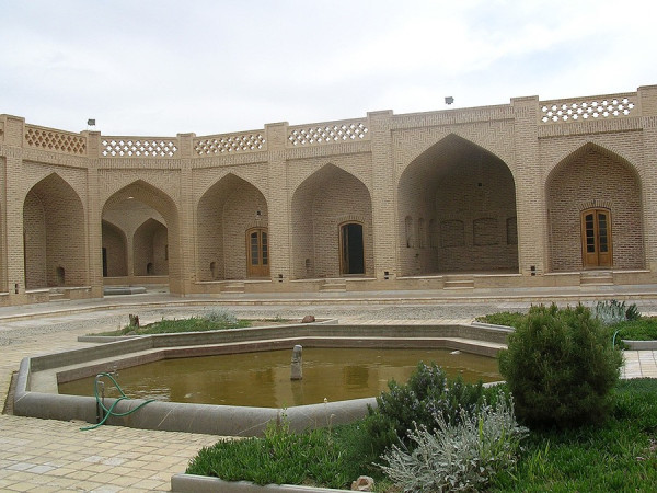 photo5 kharanagh caravansary photo5 kharanagh caravansary